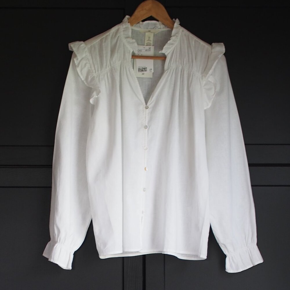🌷H&M | NWT Linen-Blend Blouse